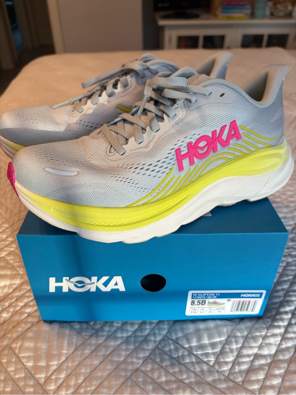 Hoka Clifton 11 size 8.5